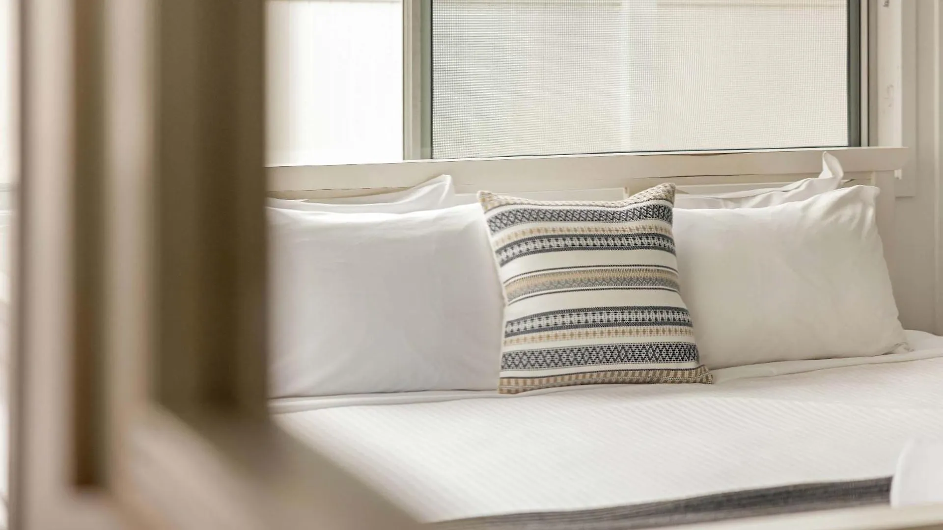 Stunning Alex Heads Beach House - Pet Friendly Alexandra Headland